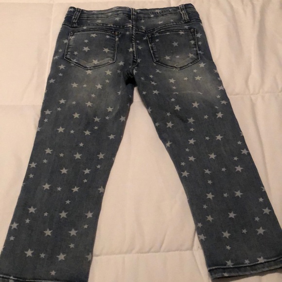 Capri Jeans - Picture 2 of 2